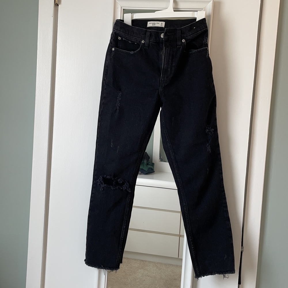 ABERCROMBIE MOM JEANS